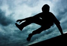 I 10 principali benefici per la salute del parkour e della corsa libera
