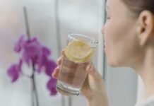 10 motivi per bere 3 litri di acqua al giorno