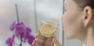 10 motivi per bere 3 litri di acqua al giorno