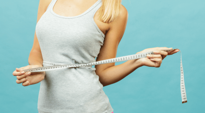 Importanza di scrivere una dieta quotidiana per perdere peso