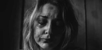 Perché le donne restano? Uno sguardo alla violenza domestica