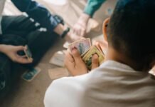 Segni che il tuo partner sta pensando di tradire