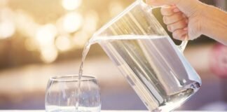 7 principali benefici dell’acqua per il corpo: perché dovresti bere acqua