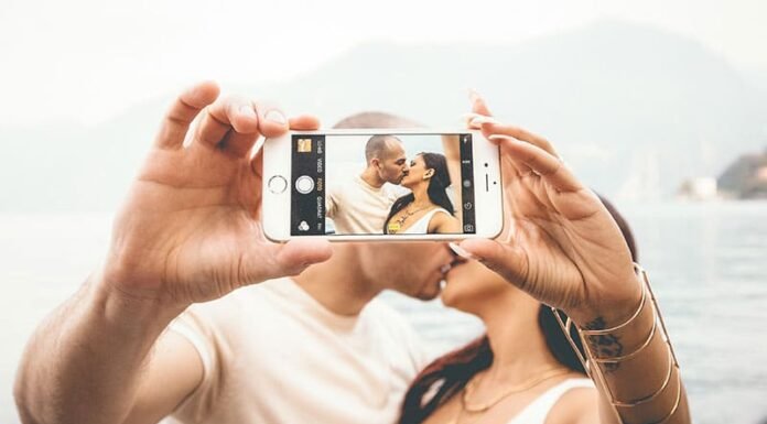 Come uscire con qualcuno online? | Salute