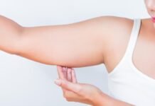 I 5 migliori esercizi per perdere grasso sulle braccia a casa